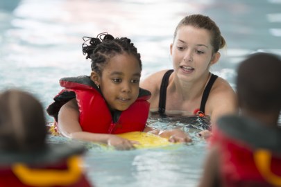 children having swim lessons